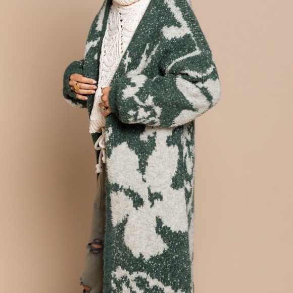 Printed Oversized Cardigan - Picture 3 of 6